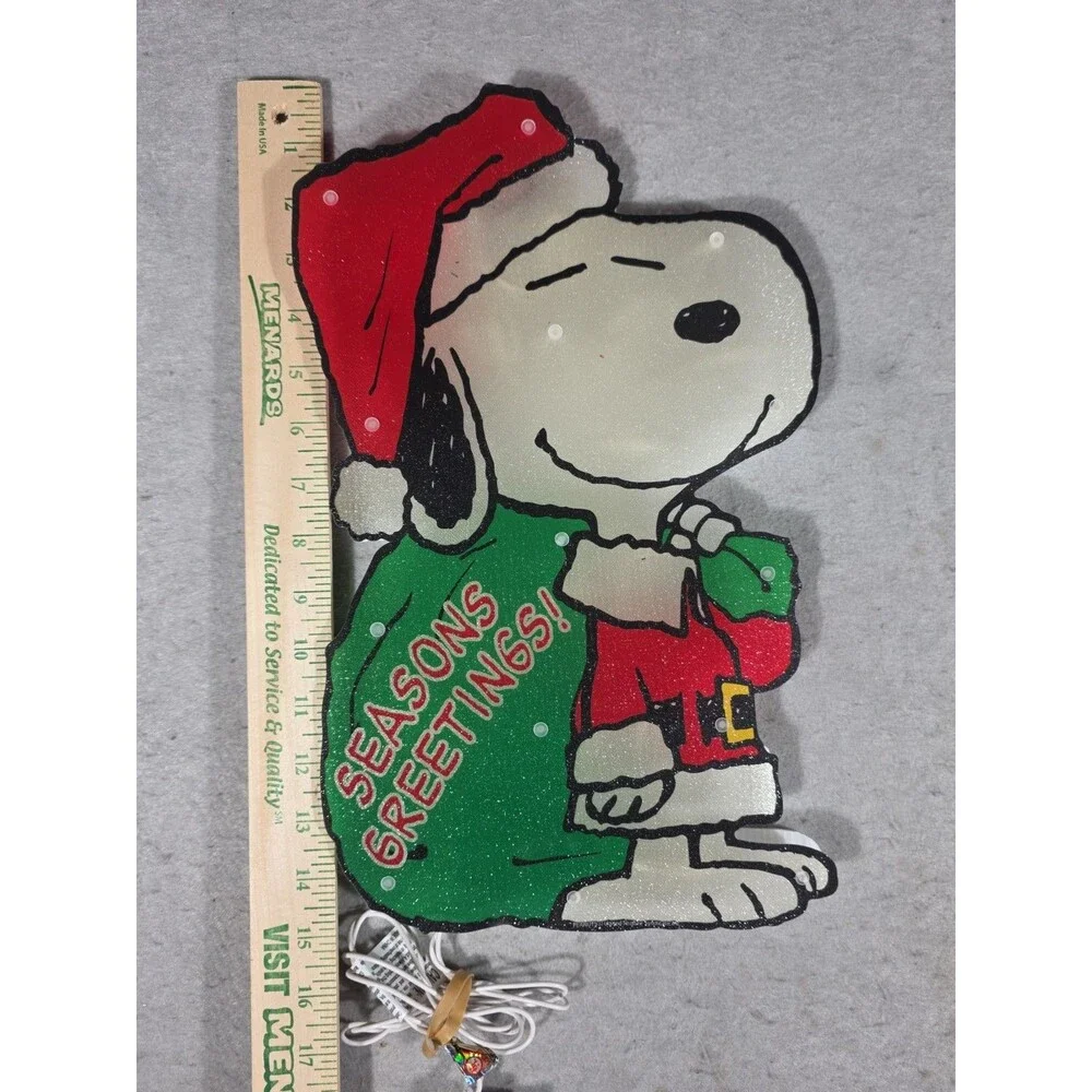 PEANUTS SNOOPY Lighted Sculpture 15